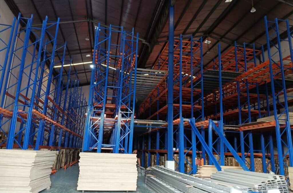 Jenis Rak Gudang yang Tepat untuk Industri Tekstil dan Garmen